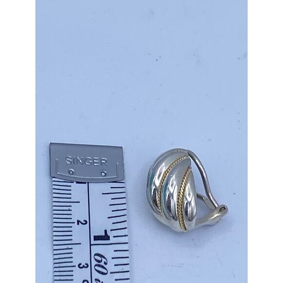 Tiffany & Co. Authentic Vintage Gold-Tone Clip-On Earrings - Picture 9 of 10